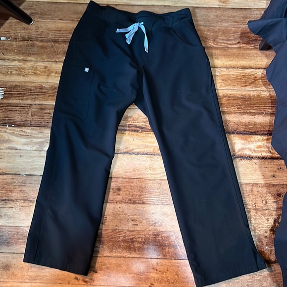 Figs Kade - Picture 8 of 13